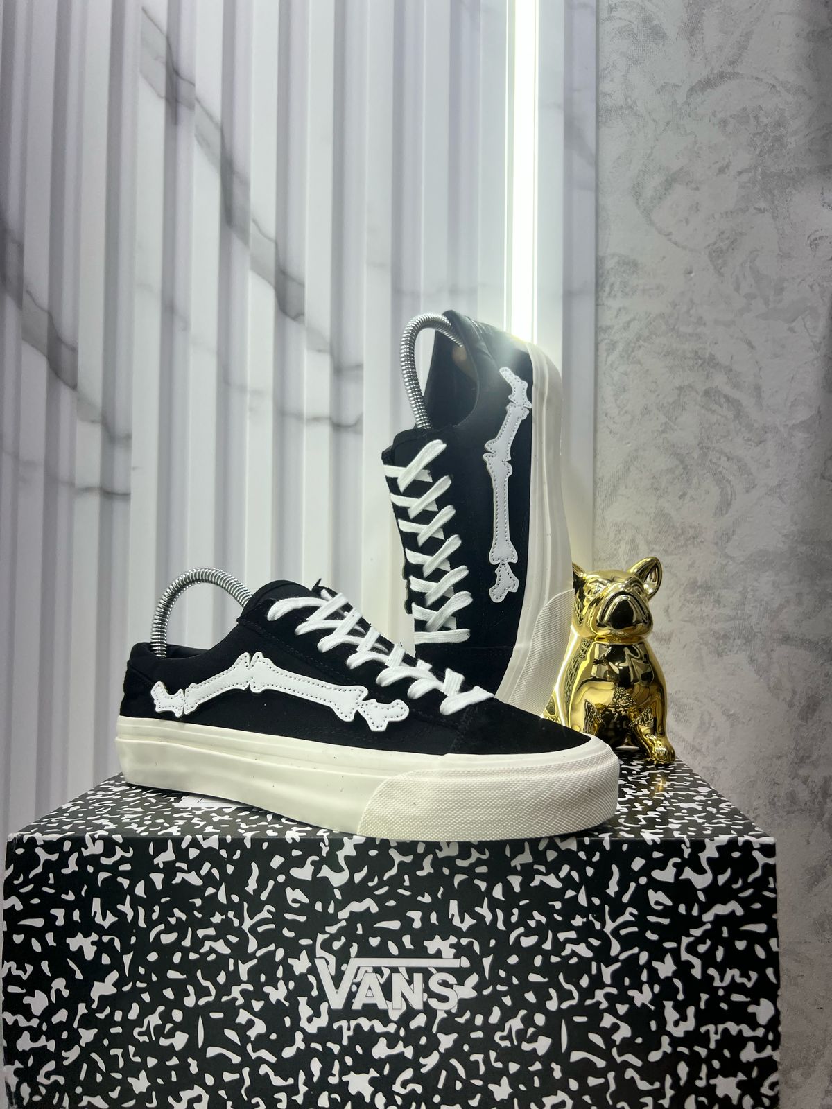 Vans Huesitos